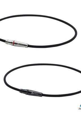 rakuwa-necklace-x100-leash-model-ip-blue